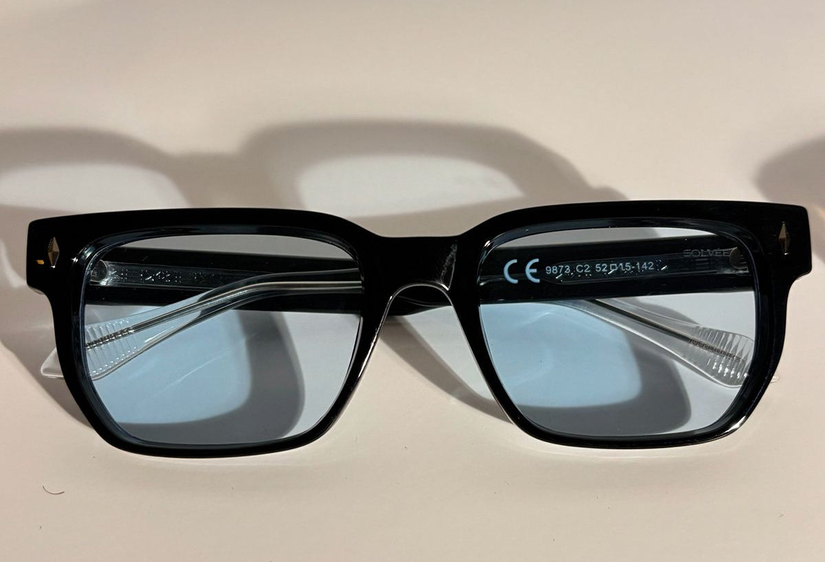 Estilo Premium, Armação Preta Clássica e Lentes UV