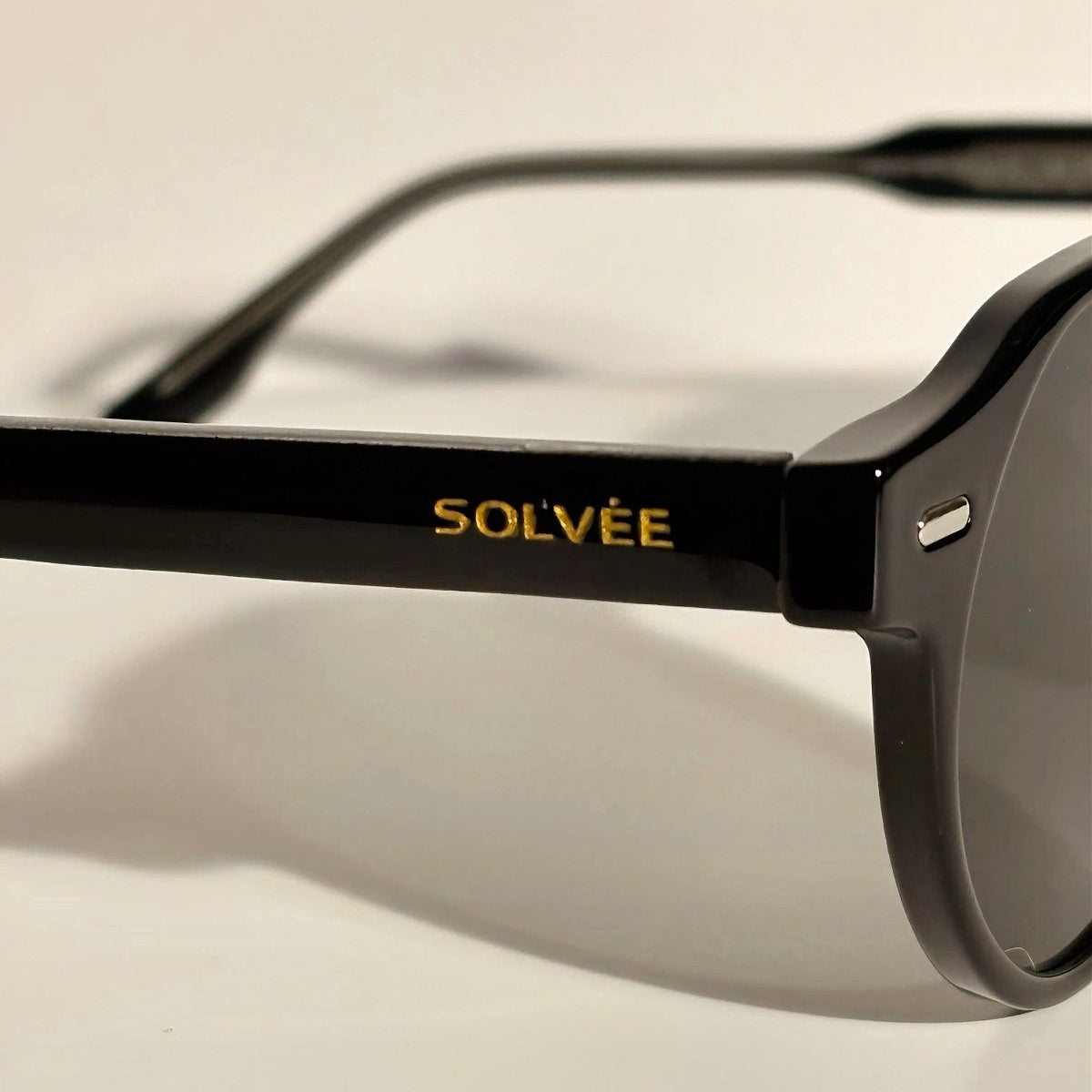 SOLVÉE ESSENCE NOIR™