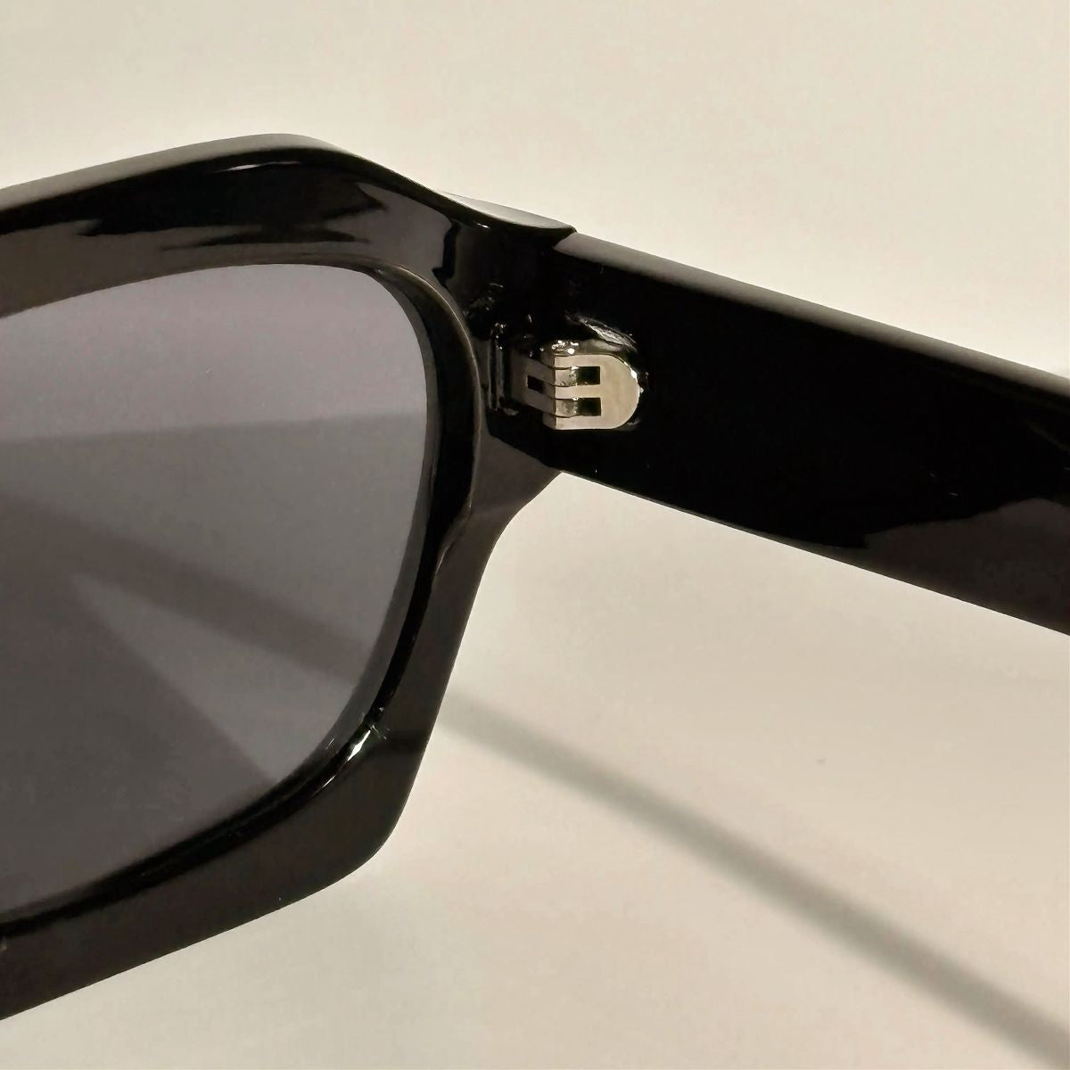 SOLVÉE VANGUARD NOIR™