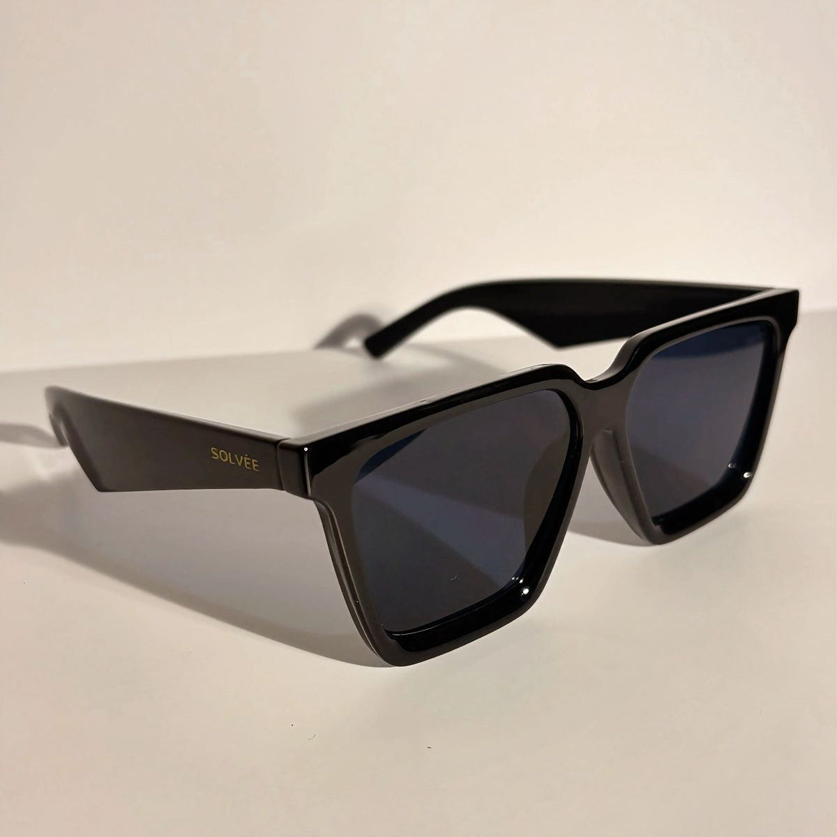 SOLVÉE NOIR EDGE™