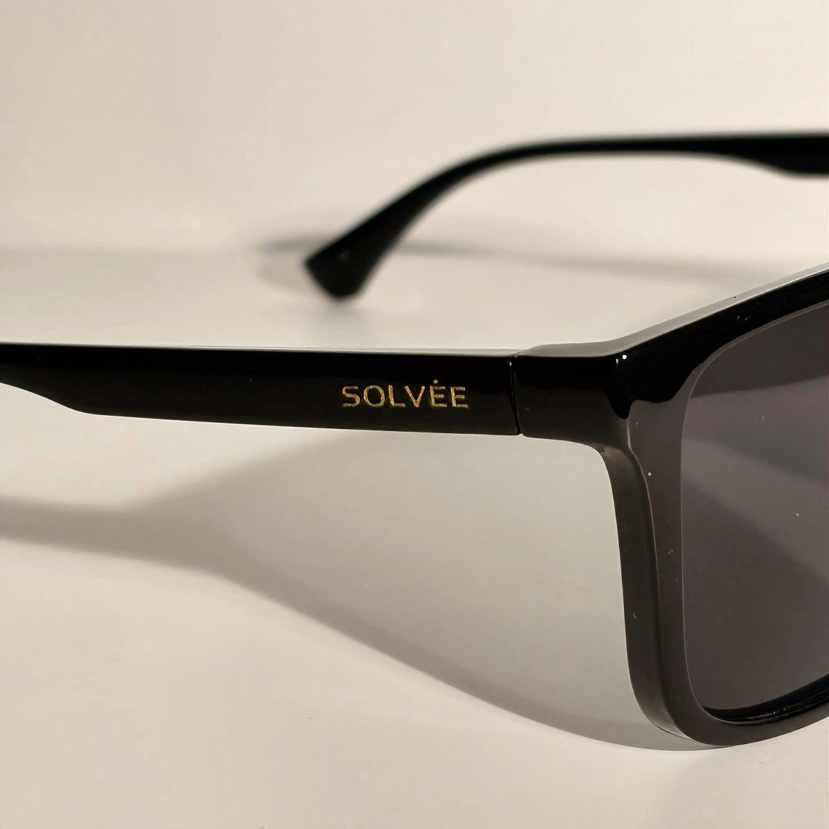 SOLVÉE ASTOR Black