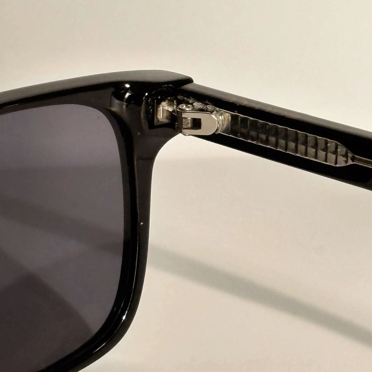 SOLVÉE MONARCH Black