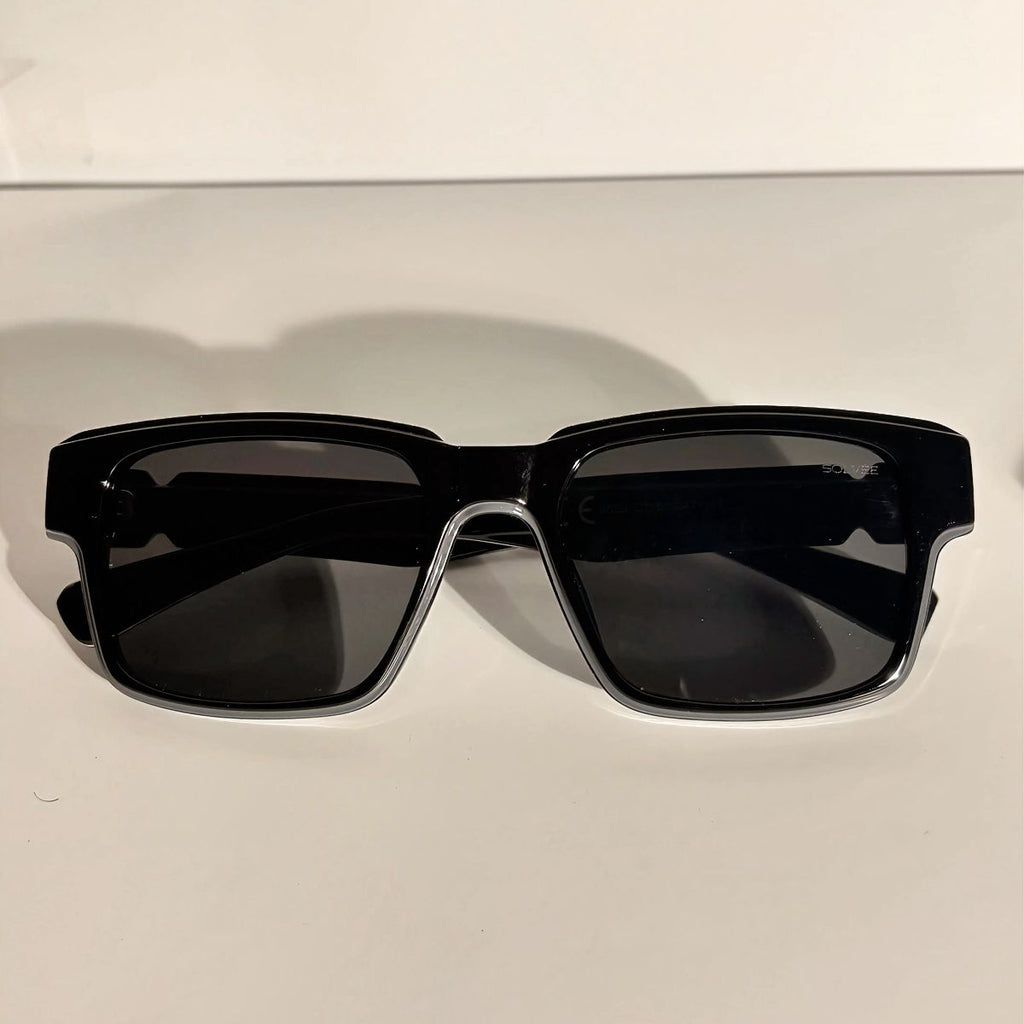 SOLVÉE VANGUARD Black