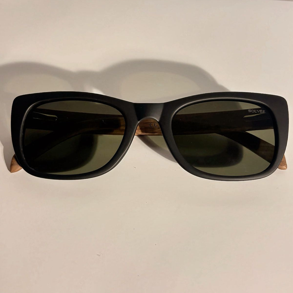 SOLVÉE MONTEIRO WOOD