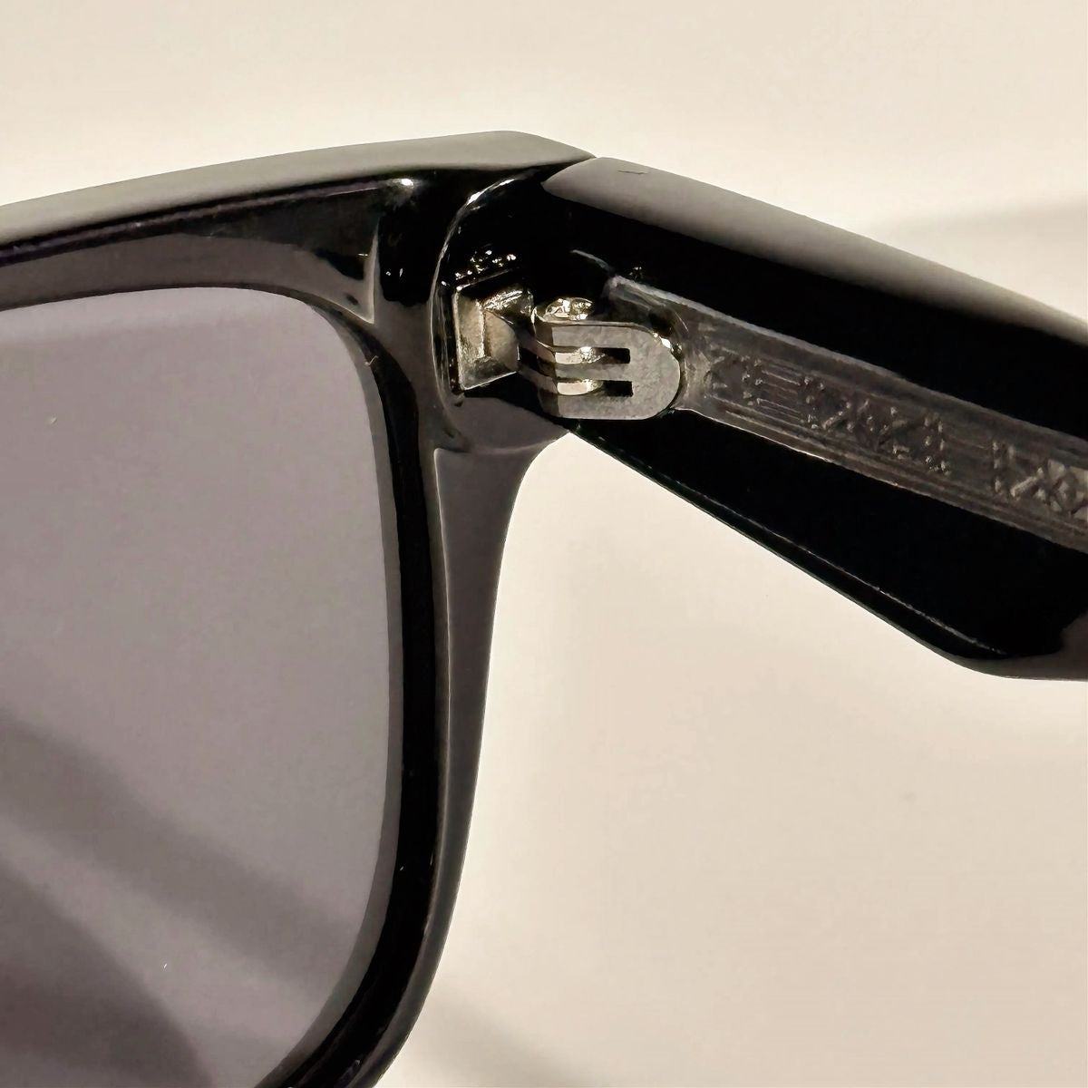 SOLVÉE ÉCLAT NOIR™