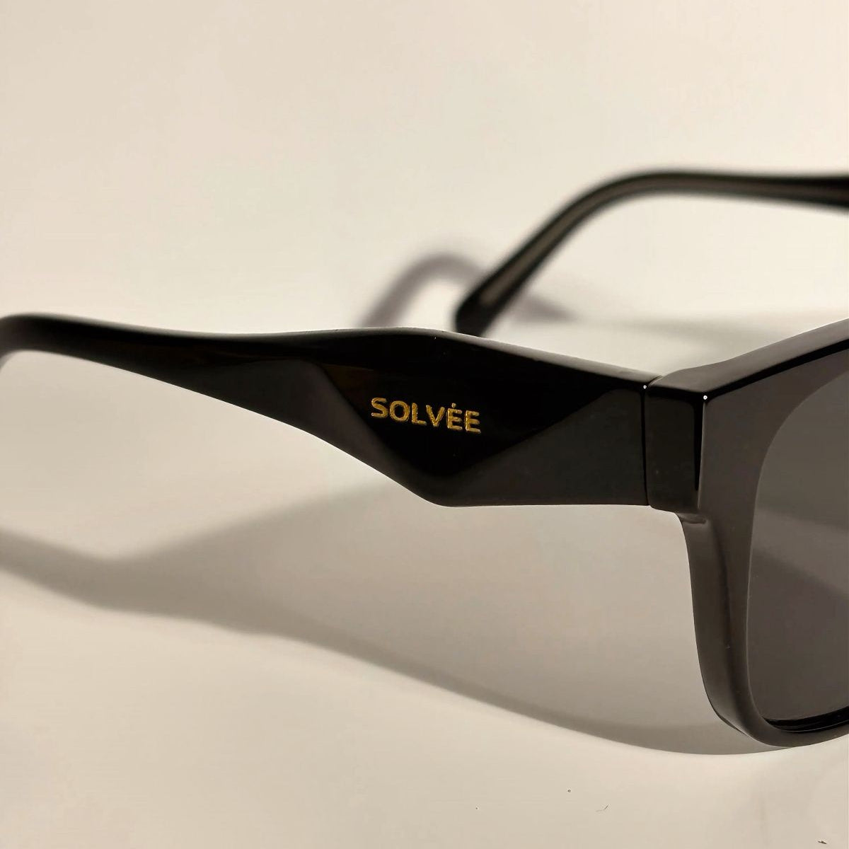 SOLVÉE ÉCLAT NOIR™